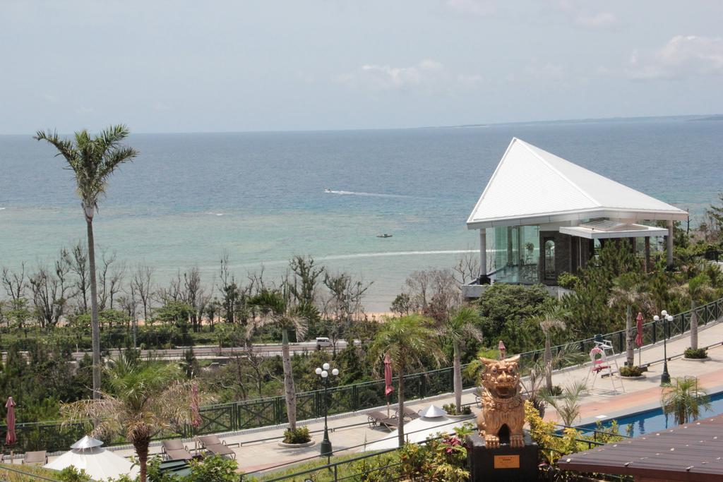 Okinawa Kariyushi Beach Resort Ocean Spa Onna Kültér fotó